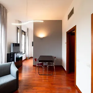 Hbhall Brera 59 , Milano Italia